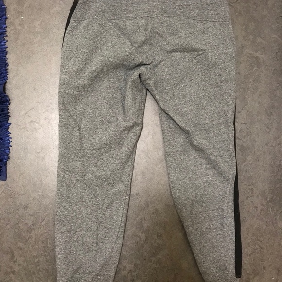 Calvin Klein Joggers - Picture 2 of 3
